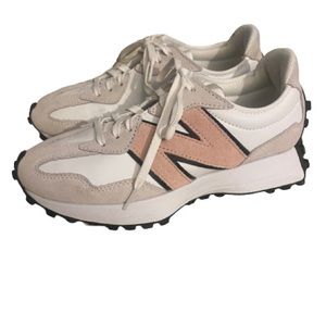 EUC New Balance 327 Size 8
